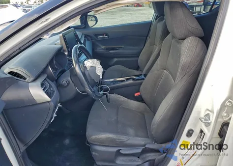 2019 Toyota C-Hr Xle z USA, uszkodzony, nr VIN NMTKHMBX9KR096423